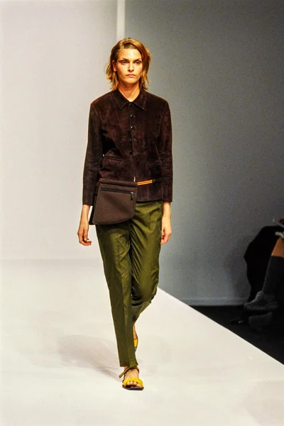 Look 17